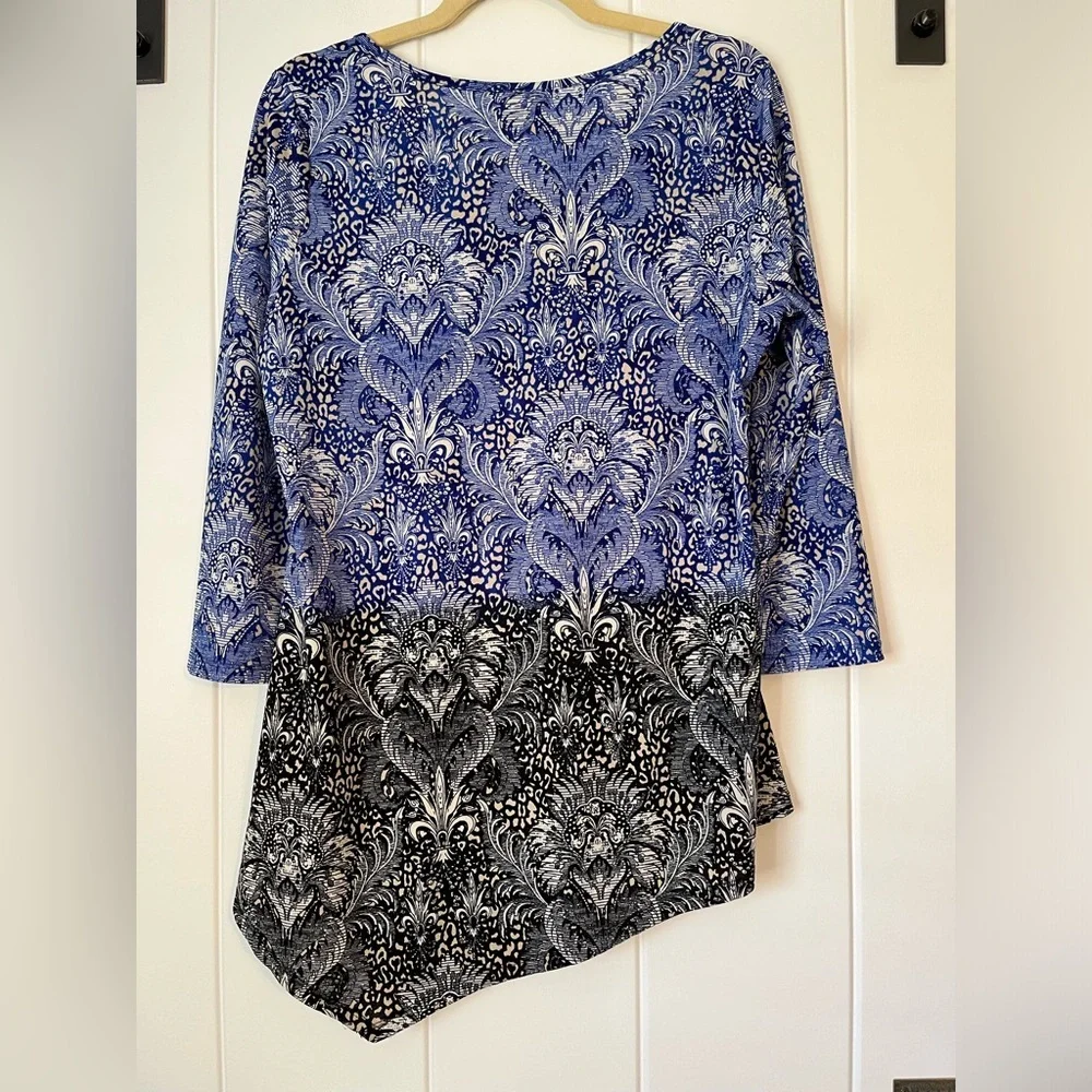 Rafaela Asymmetrical 3/4 sleeve Blue and Black Blouse - Picture 2 of 2